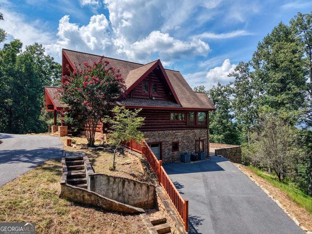 310 Hickory Frk, Blairsville, GA, 30512, USA, 4 Bedrooms Bedrooms, ,6 BathroomsBathrooms,Residential,Pending,310 Hickory Frk,10789732