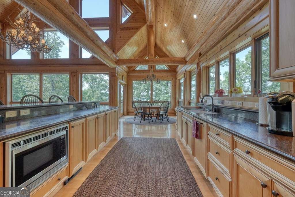 310 Hickory Frk, Blairsville, GA, 30512, USA, 4 Bedrooms Bedrooms, ,6 BathroomsBathrooms,Residential,Pending,310 Hickory Frk,10789732