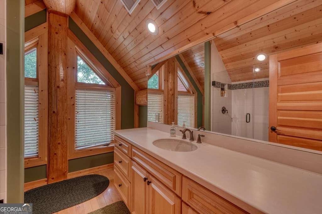 310 Hickory Frk, Blairsville, GA, 30512, USA, 4 Bedrooms Bedrooms, ,6 BathroomsBathrooms,Residential,Pending,310 Hickory Frk,10789732