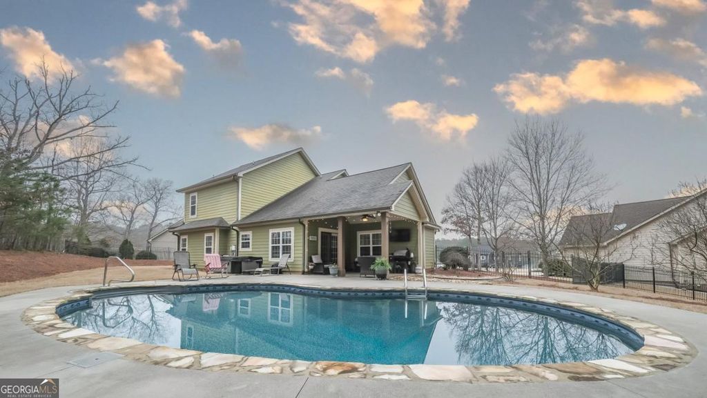 Photo of 824 Vicki Circle, Bremen, GA 30110 (MLS # 10742858)