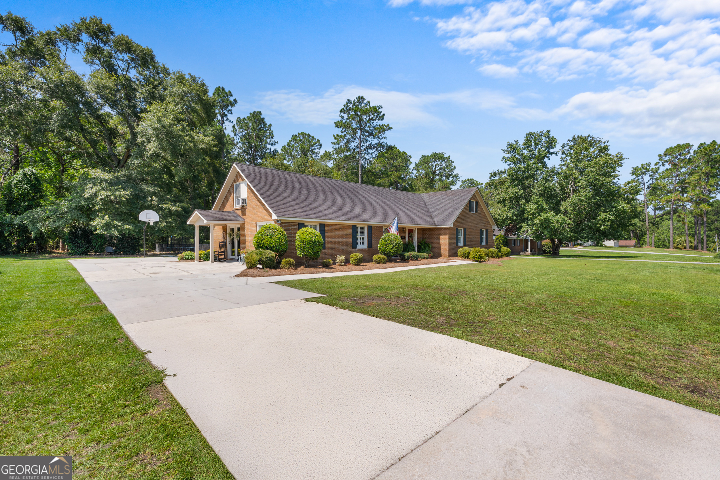 116 Evergreen DR