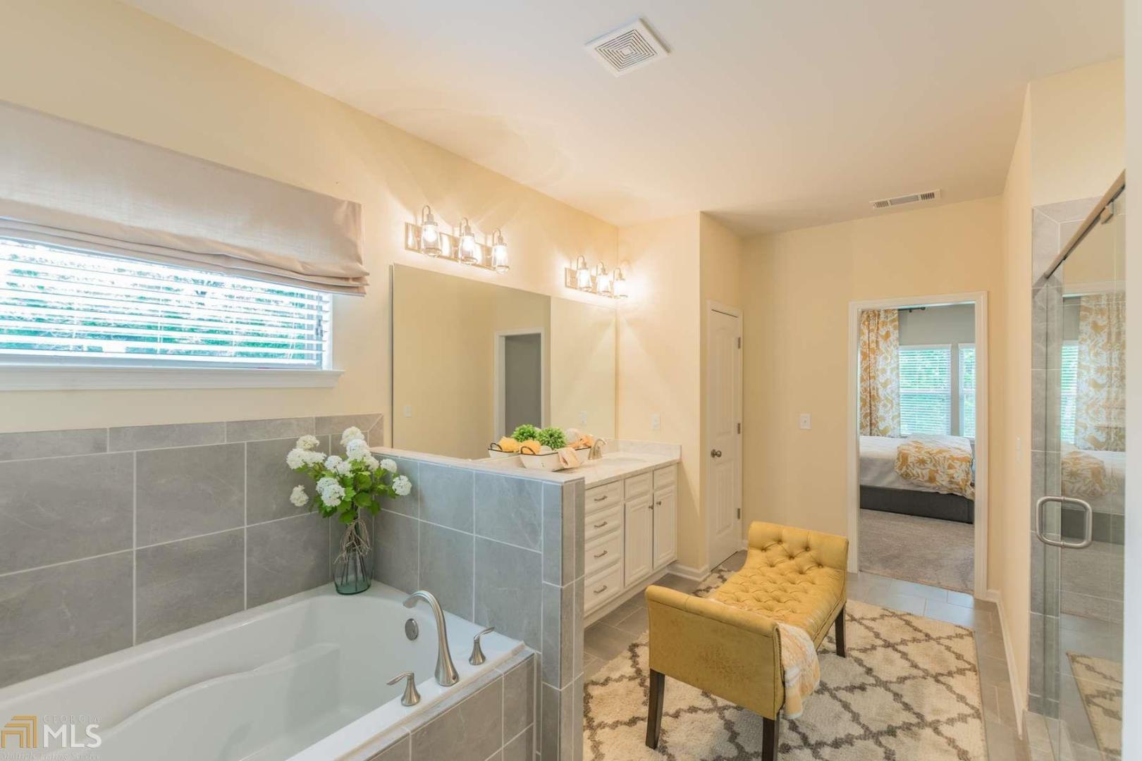 Holly Glen - Residential