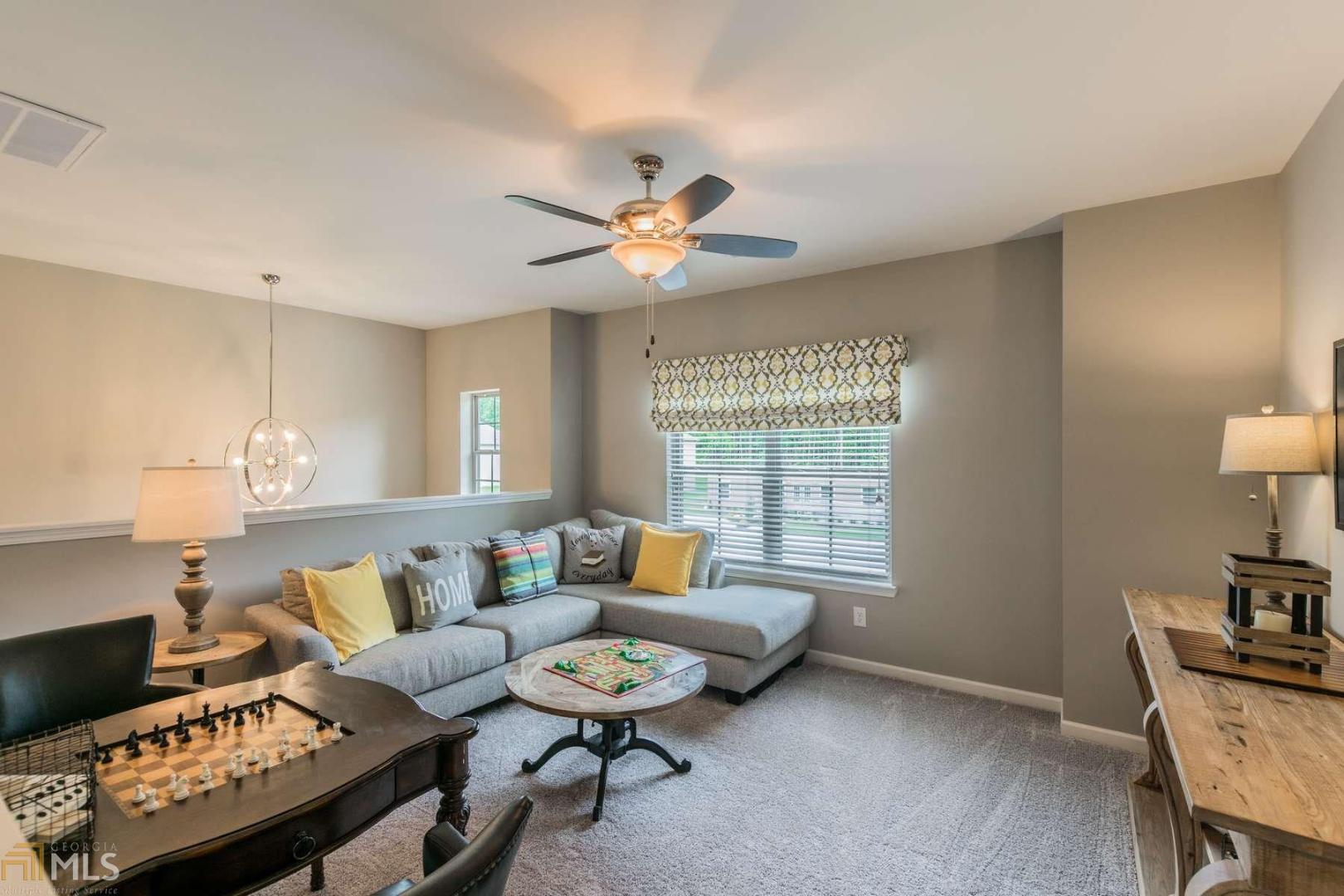 Holly Glen - Residential