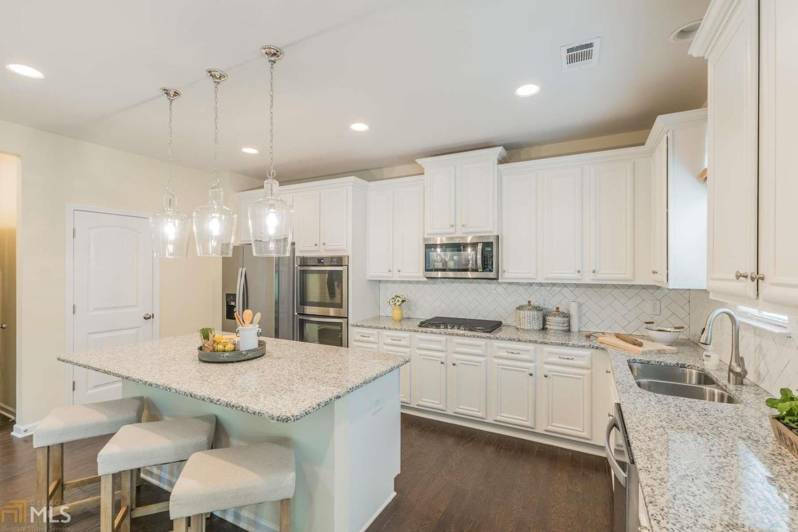 Holly Glen - Residential