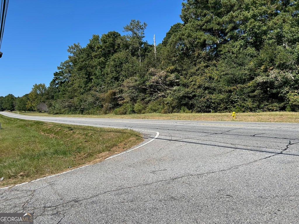 Photo of 2307 Williamson Road, Griffin, GA 30224 (MLS # 10879309)