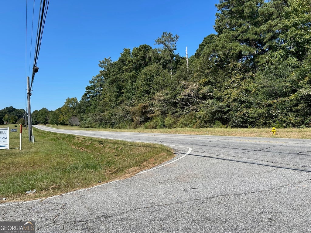 Photo of 2307 Williamson Road, Griffin, GA 30224 (MLS # 10879309)