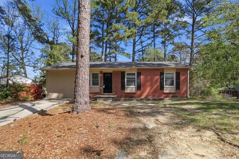 Photo of 829 Bonneville Terrace NW, Atlanta, GA 30331 (MLS # 10721253)