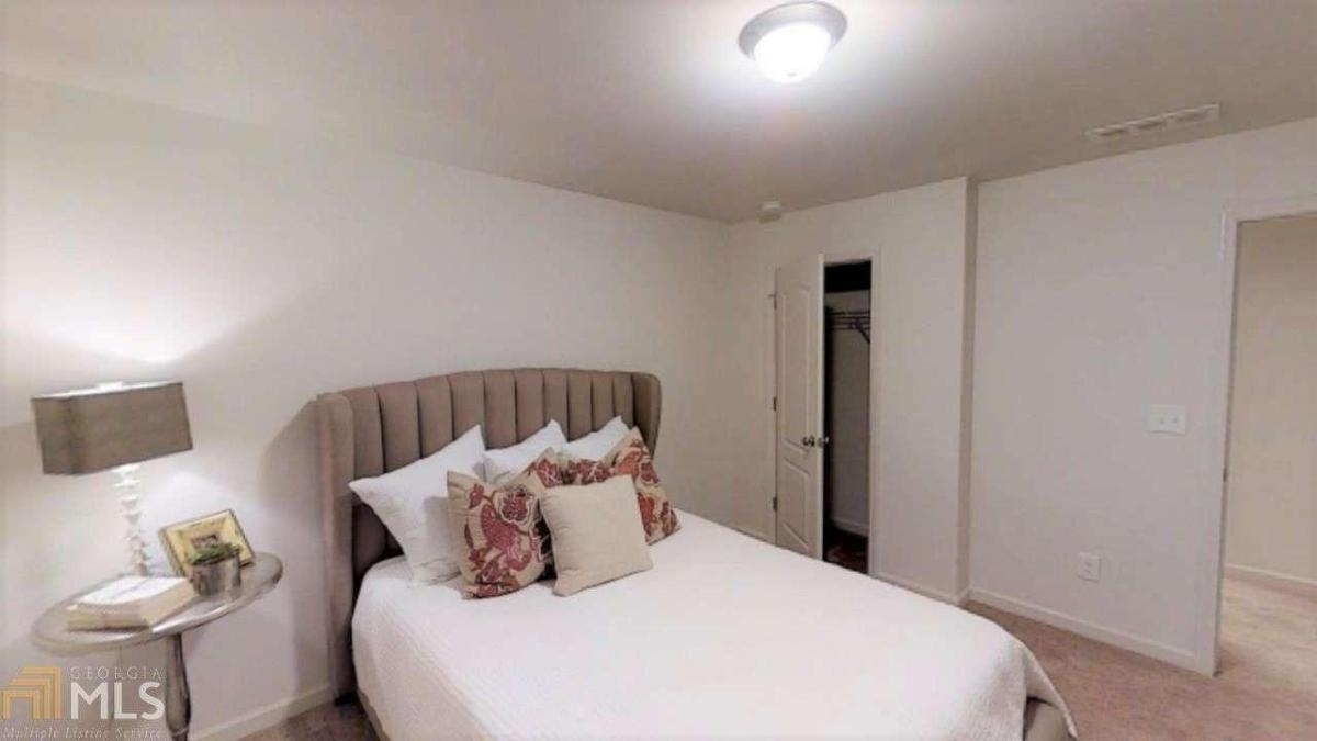 Renaissance At South Park - Residential