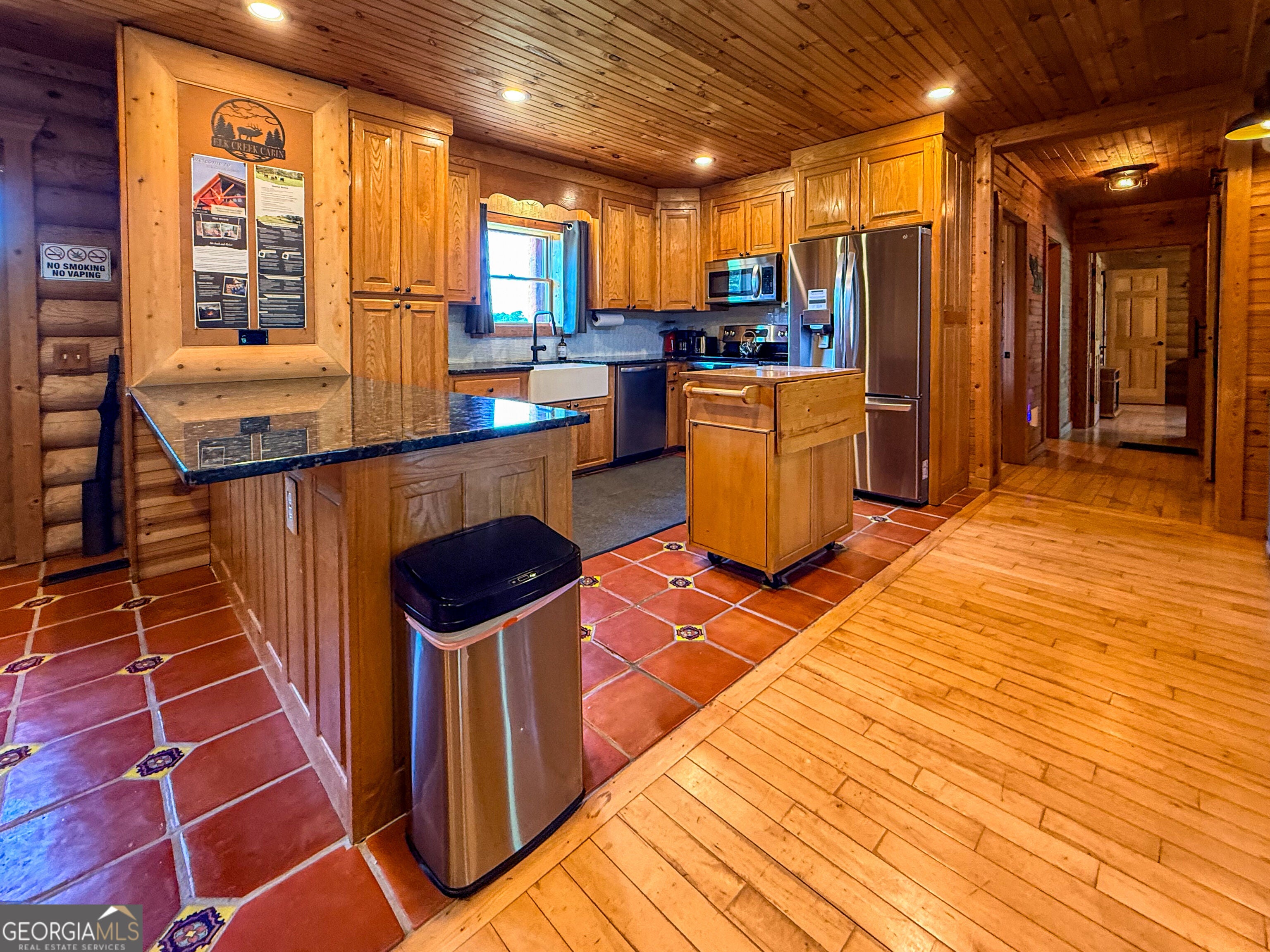 448 Dixie Meadow LN