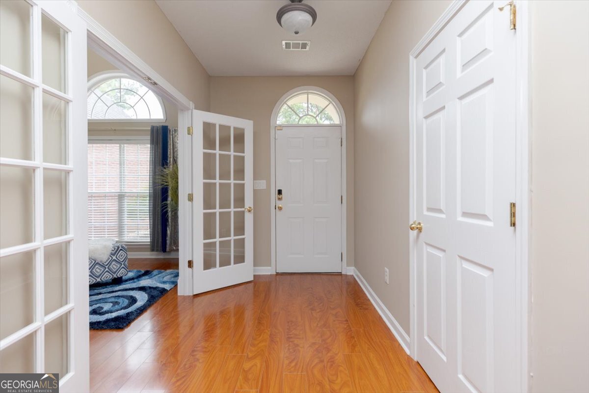 304 Ellicott DR