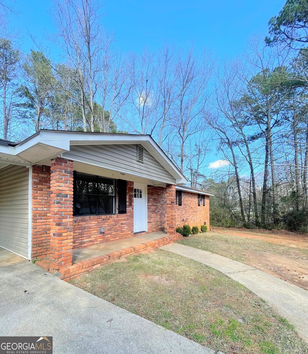 Photo of 150 S Meadowcliff Circle, Carrollton, GA 30116 (MLS # 10705314)