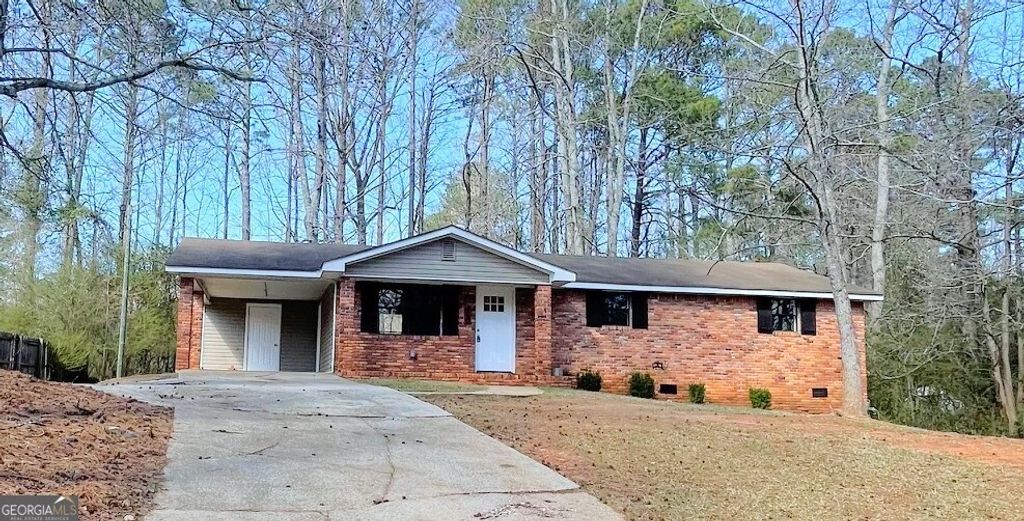 Photo of 150 S Meadowcliff Circle, Carrollton, GA 30116 (MLS # 10705314)