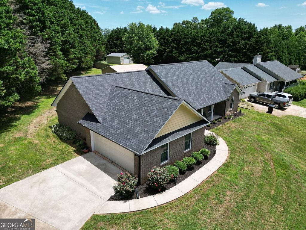 Photo of 75 Eastgate Drive, Dawsonville, GA 30534 (MLS # 10787567)