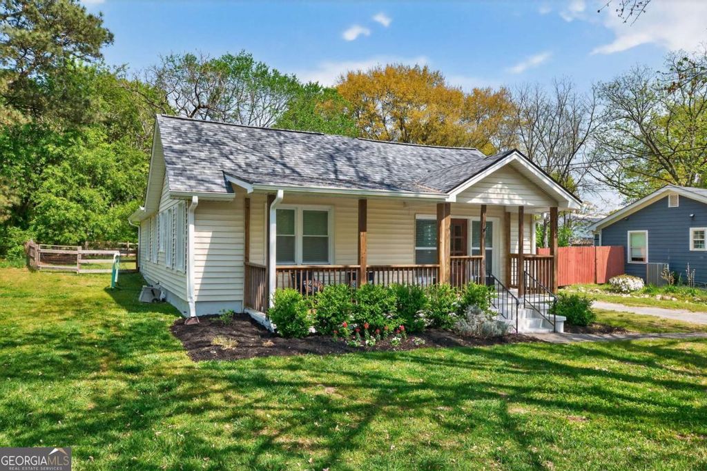 Photo of 753 Taylor Drive SE, Smyrna, GA 30080 (MLS # 10725741)