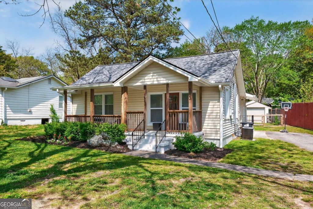 Photo of 753 Taylor Drive SE, Smyrna, GA 30080 (MLS # 10725741)