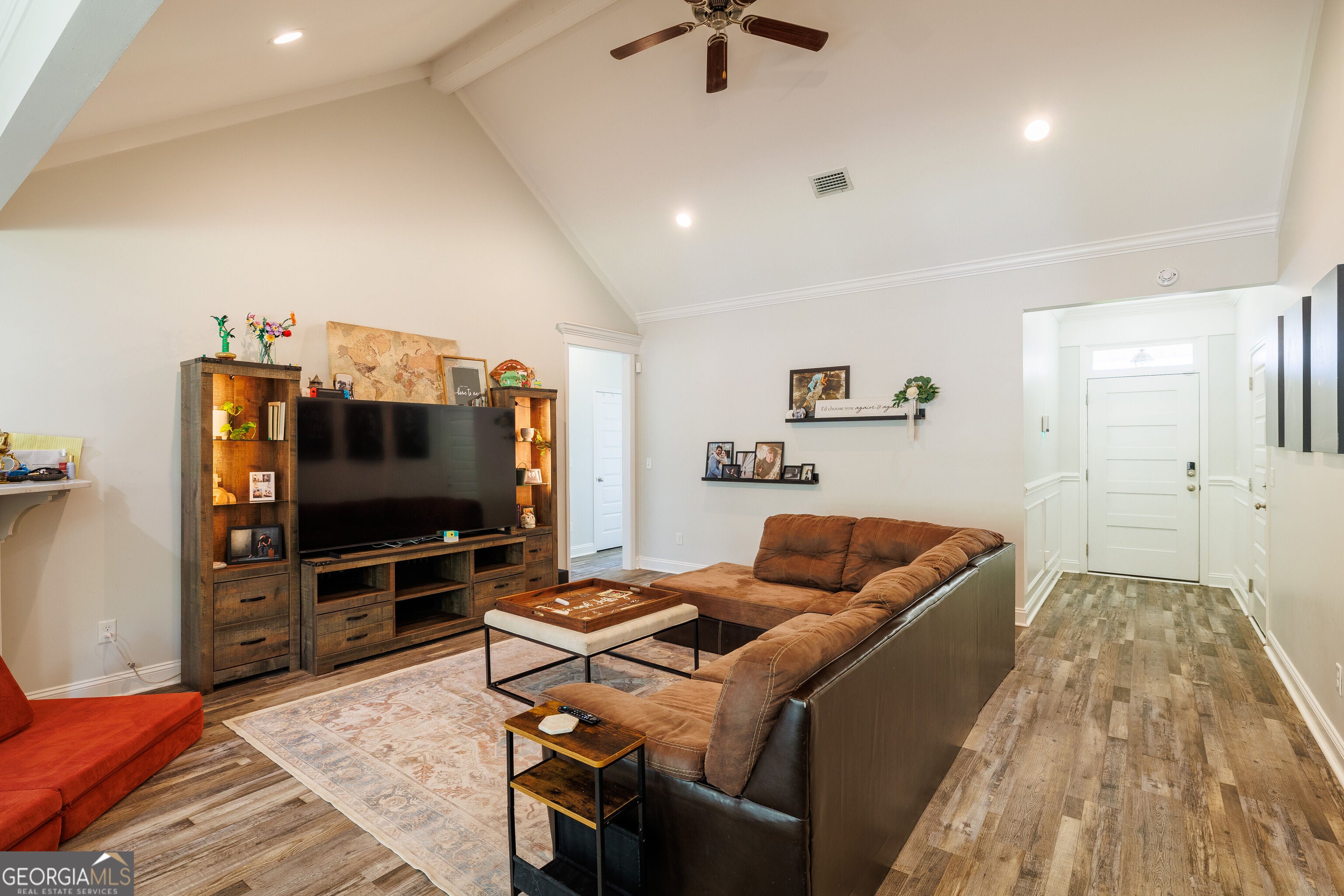 3839 Bettys PL