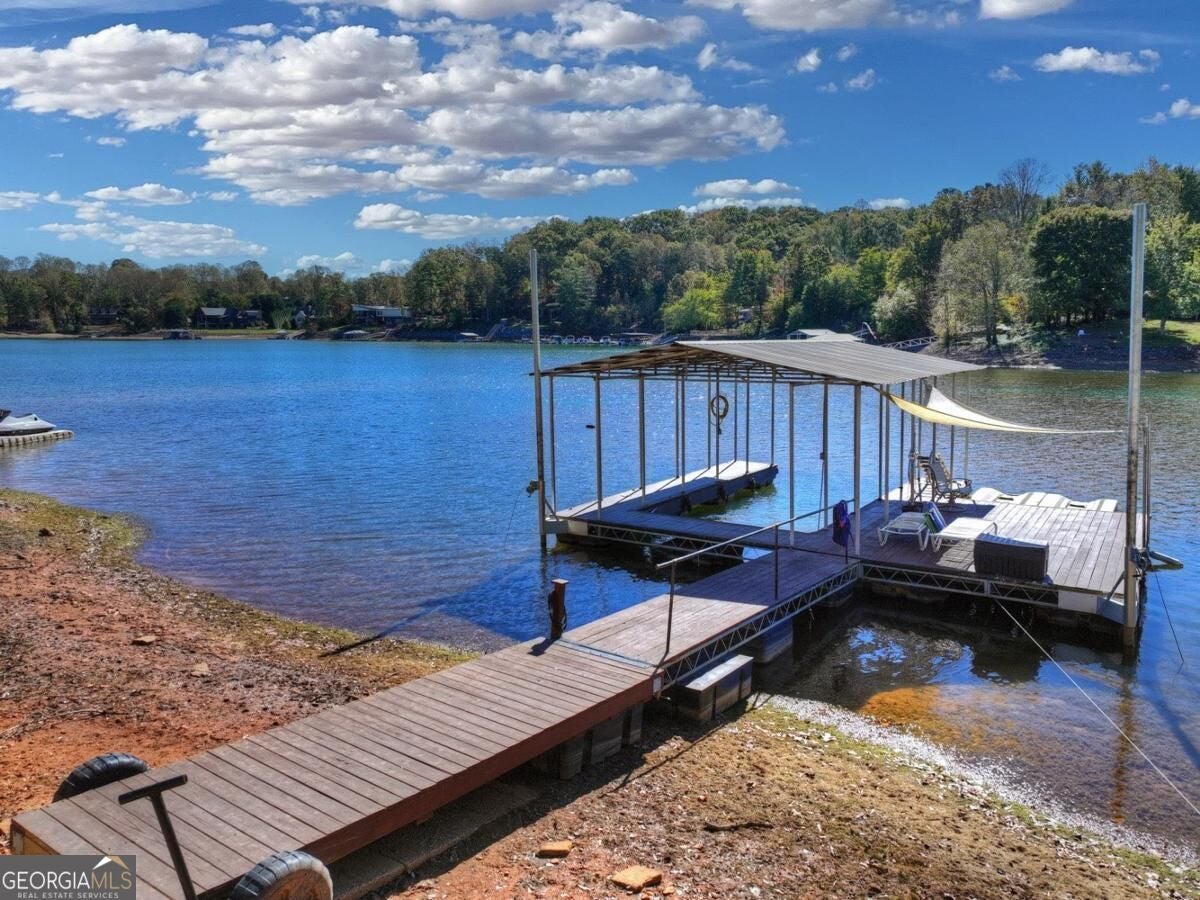2410 Bellview LN