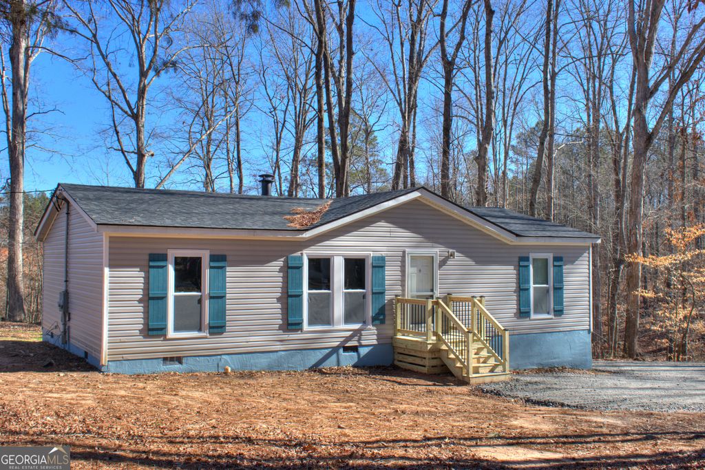 Photo of 856 Walnut Dr, Monroe, GA 30655 (MLS # 10676896)