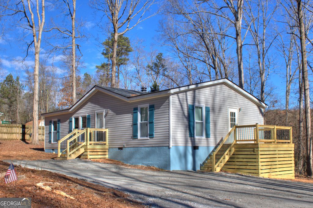 Photo of 856 Walnut Dr, Monroe, GA 30655 (MLS # 10676896)