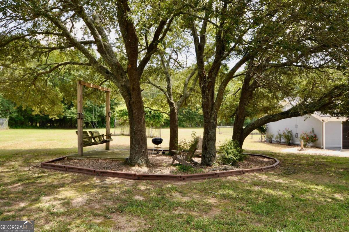 1250 Pete Dickens RD