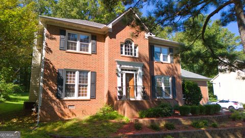 231 Sarah LN Lawrenceville GA 30046