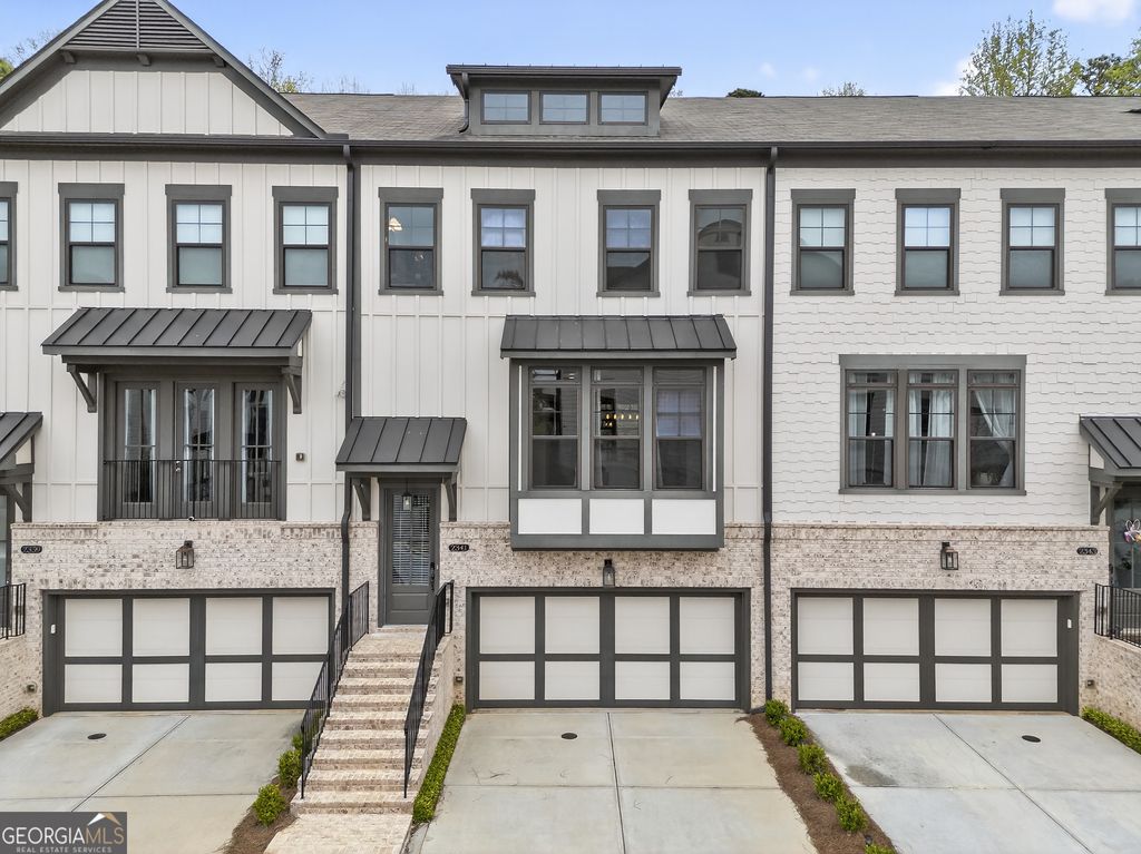 Photo of 2341 Medlock Lane, Decatur, GA 30033 (MLS # 10719091)