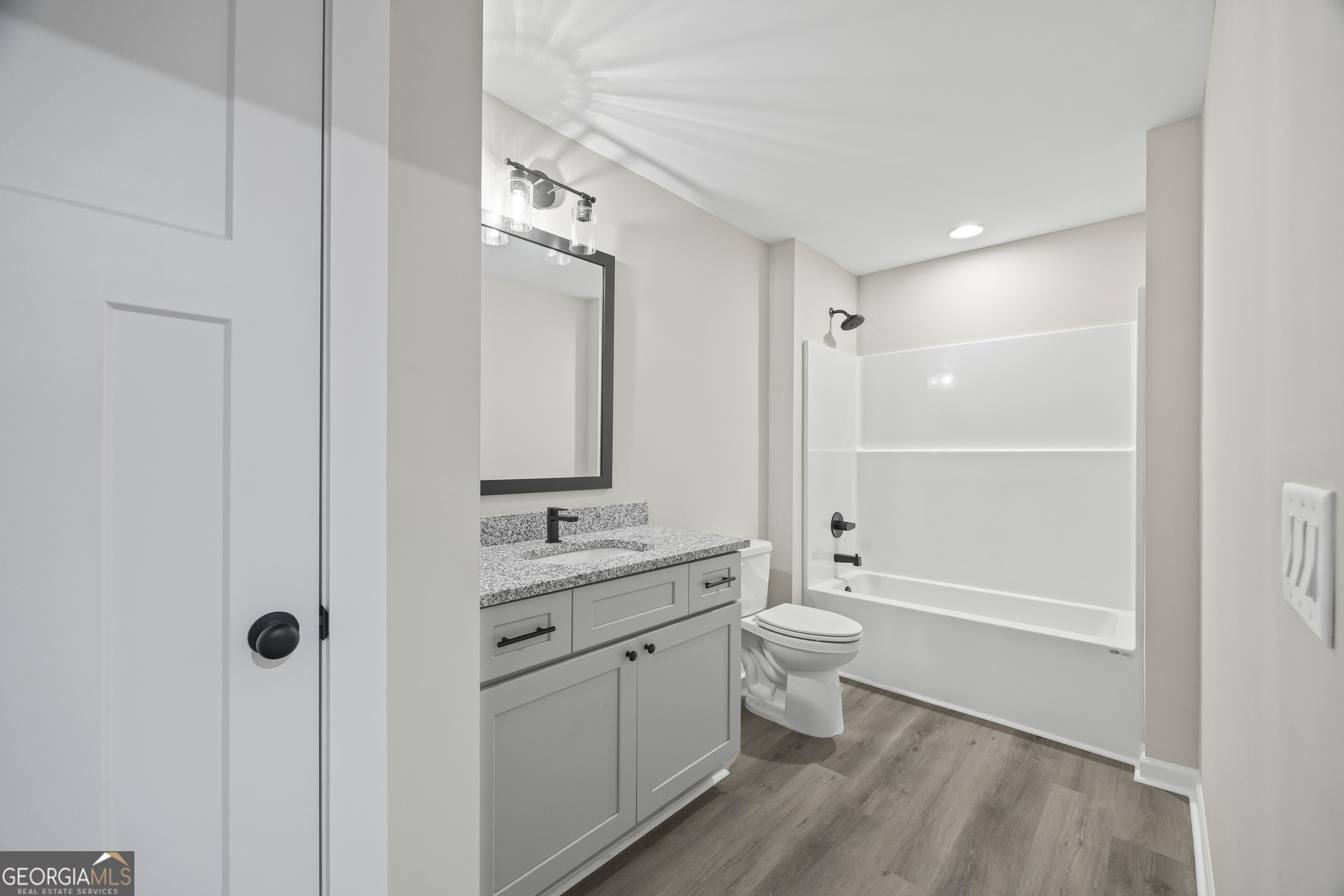 Toccoa, Georgia 30577, United States, 3 Bedrooms Bedrooms, ,3 BathroomsBathrooms,Residential,Active,15813