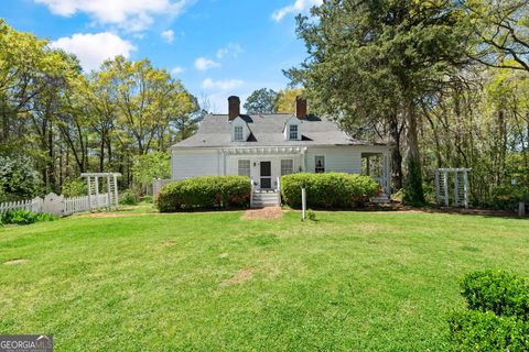 A home in Thomaston