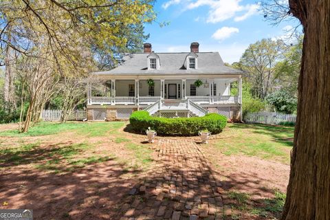 A home in Thomaston