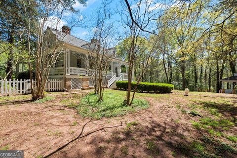 A home in Thomaston