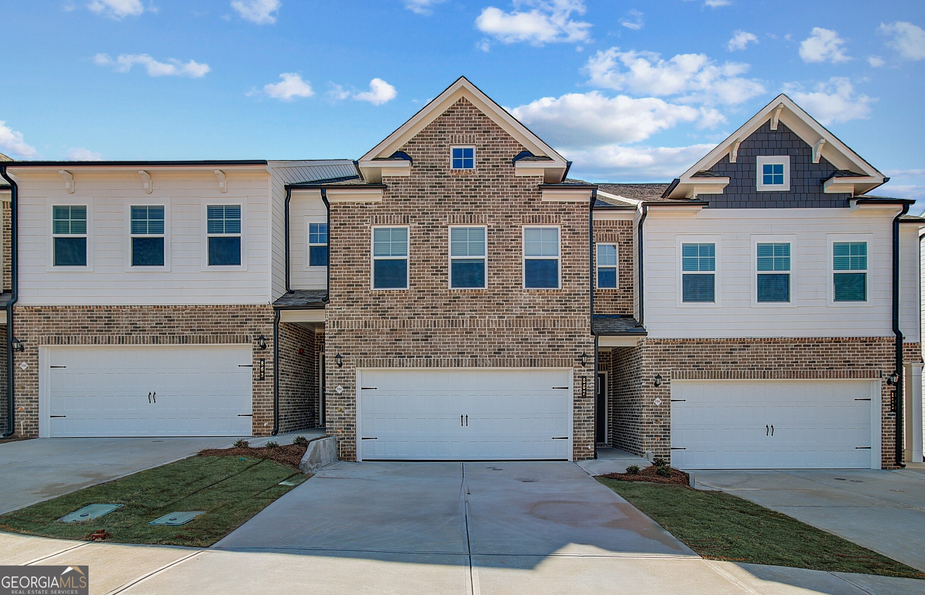 847 Eagle AVE