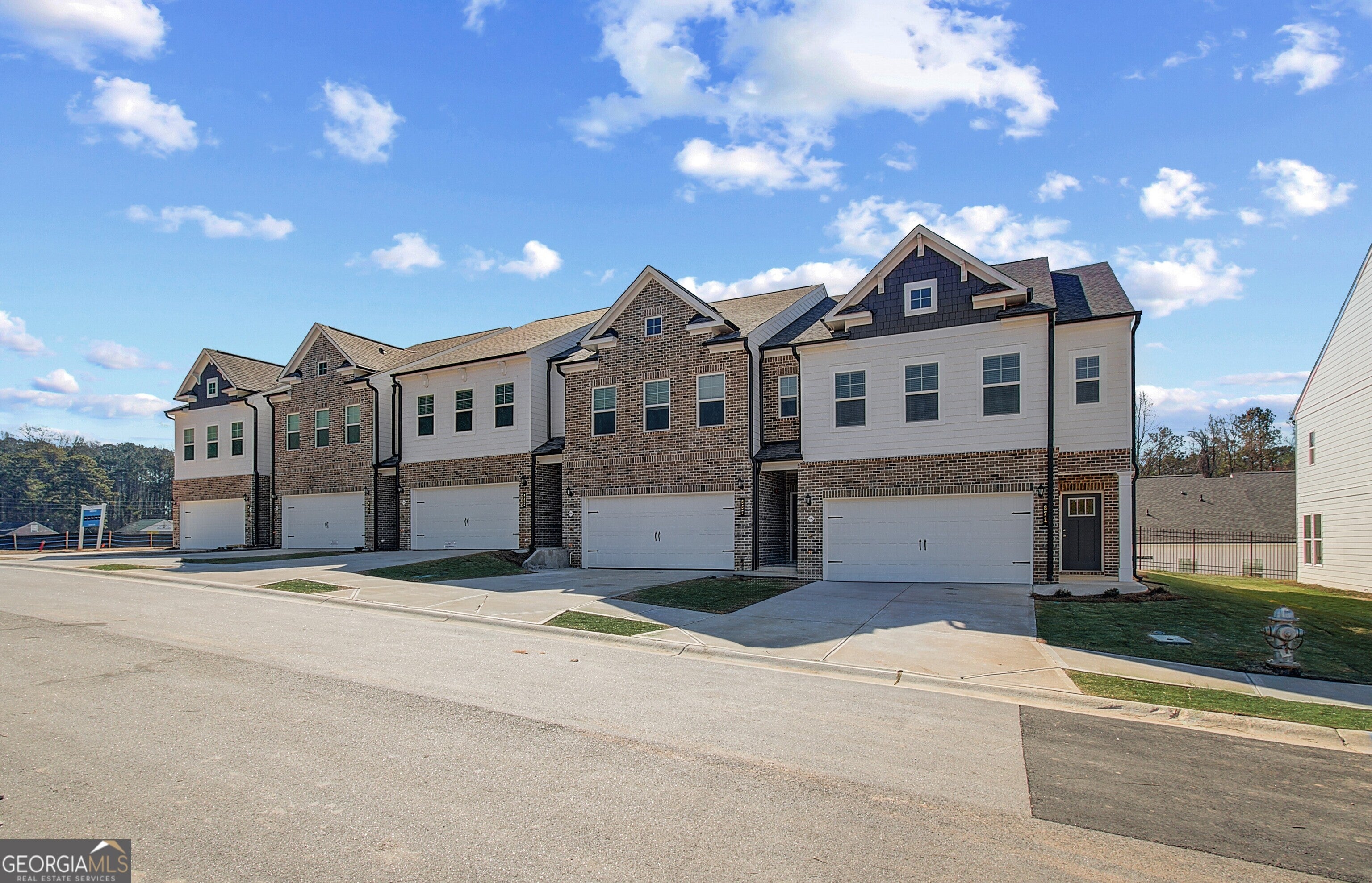 847 Eagle AVE