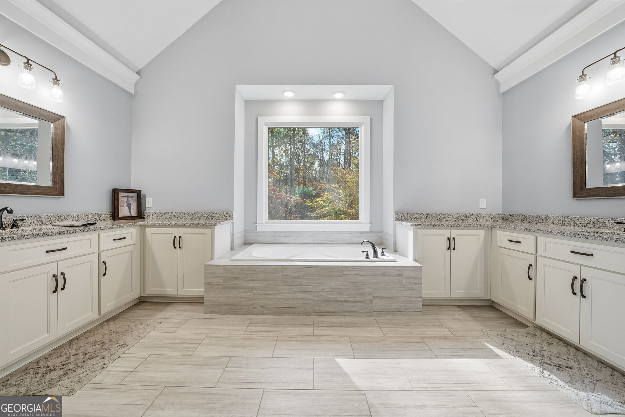 Wilshire Estates - Residential