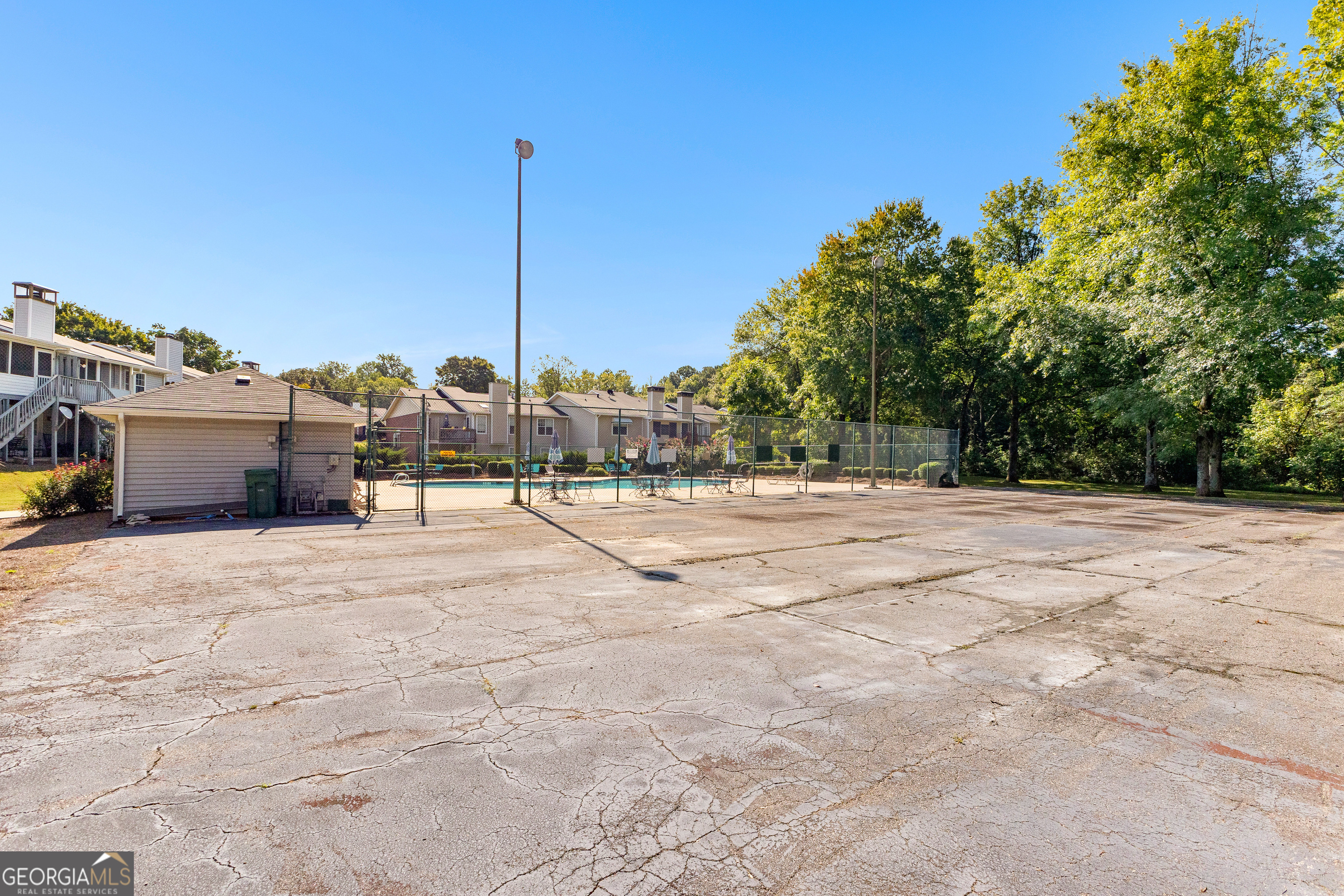 Fayetteville, Georgia 30214, United States, 2 Bedrooms Bedrooms, ,2 BathroomsBathrooms,Residential,Pending,45978