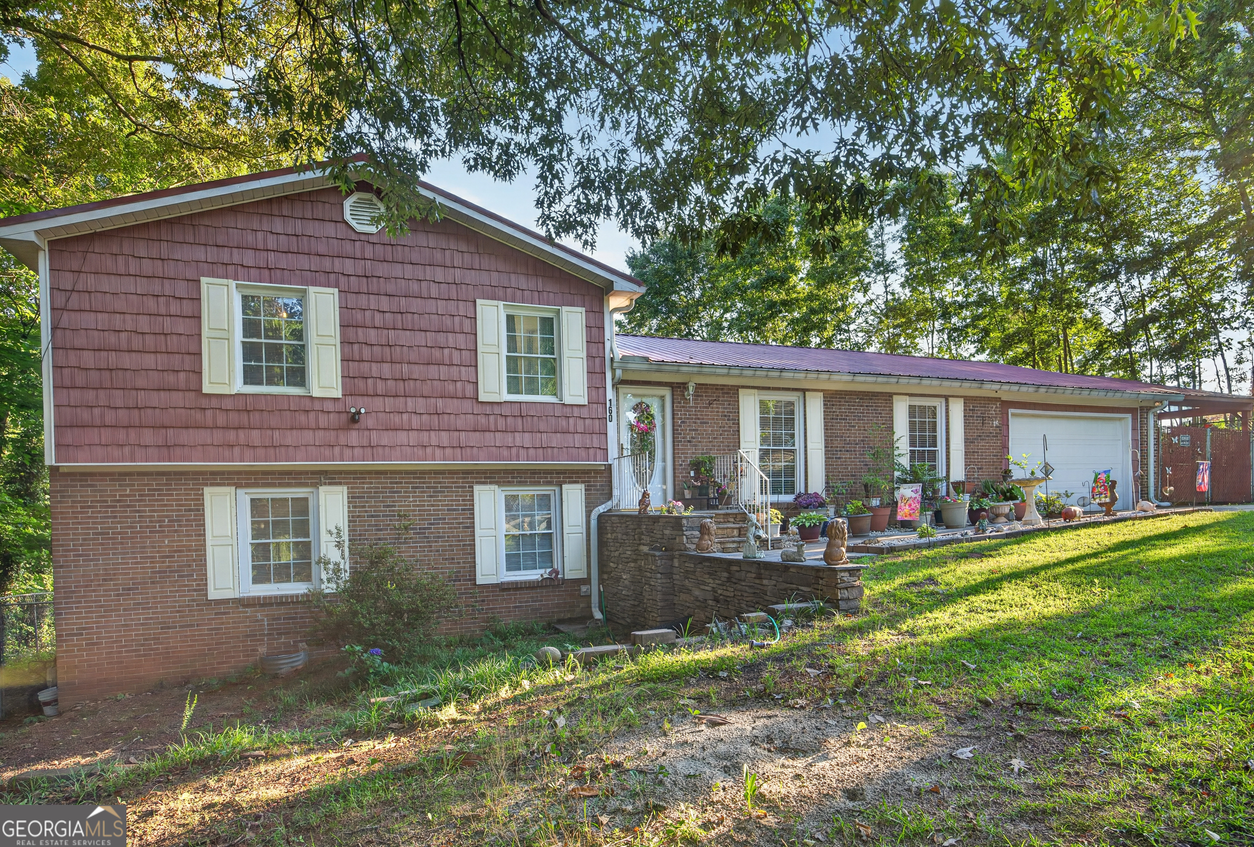 160 Charlotte BLVD