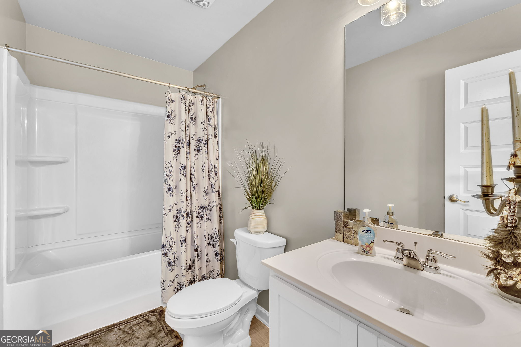 Locust Grove, Georgia 30248, United States, 5 Bedrooms Bedrooms, ,5 BathroomsBathrooms,Residential,Active,207695