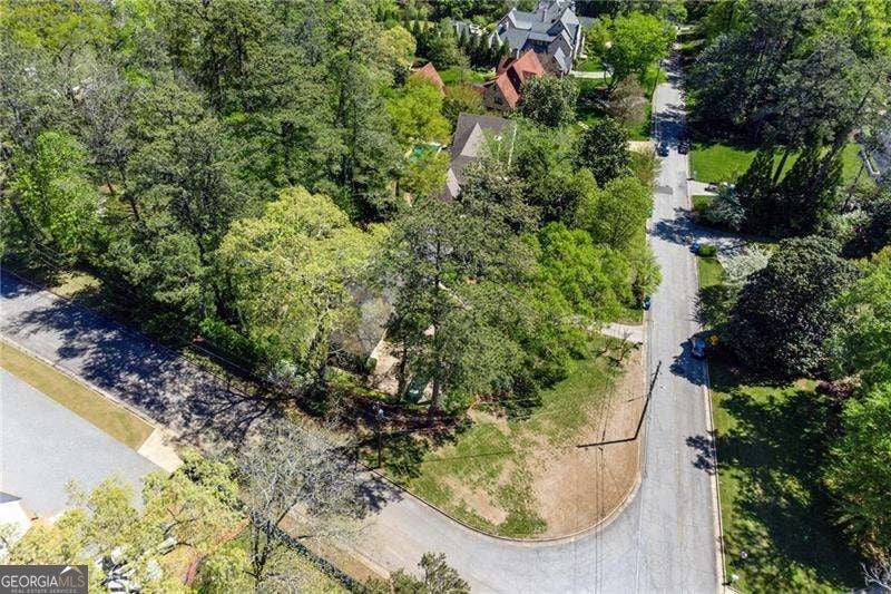 349 Pineland RD NW