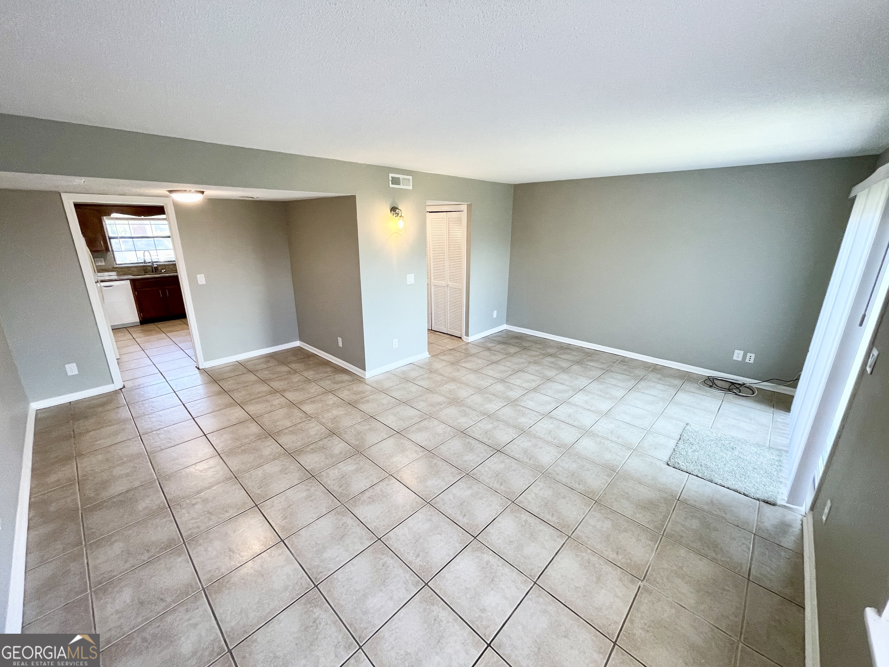 110 Pelican Pt DR