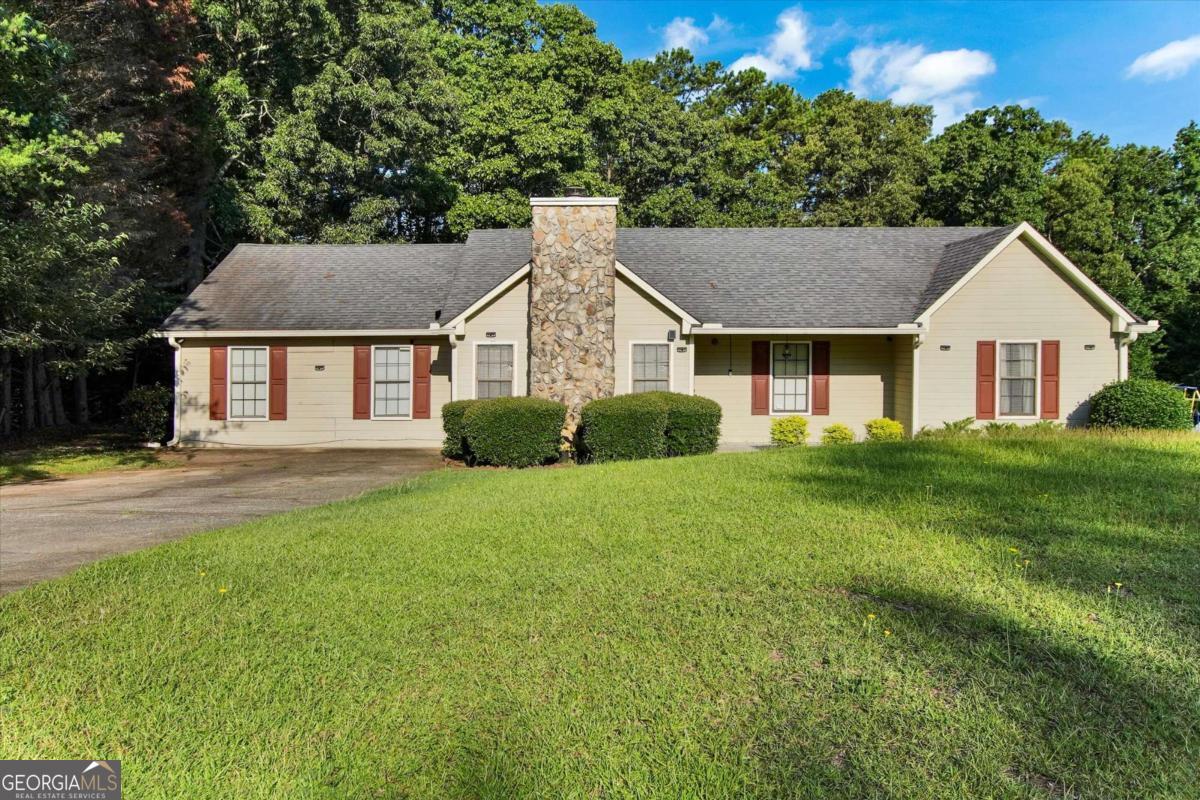 Photo 1 of 29 — 11553 Matthews TRL, Hampton, GA 30228
