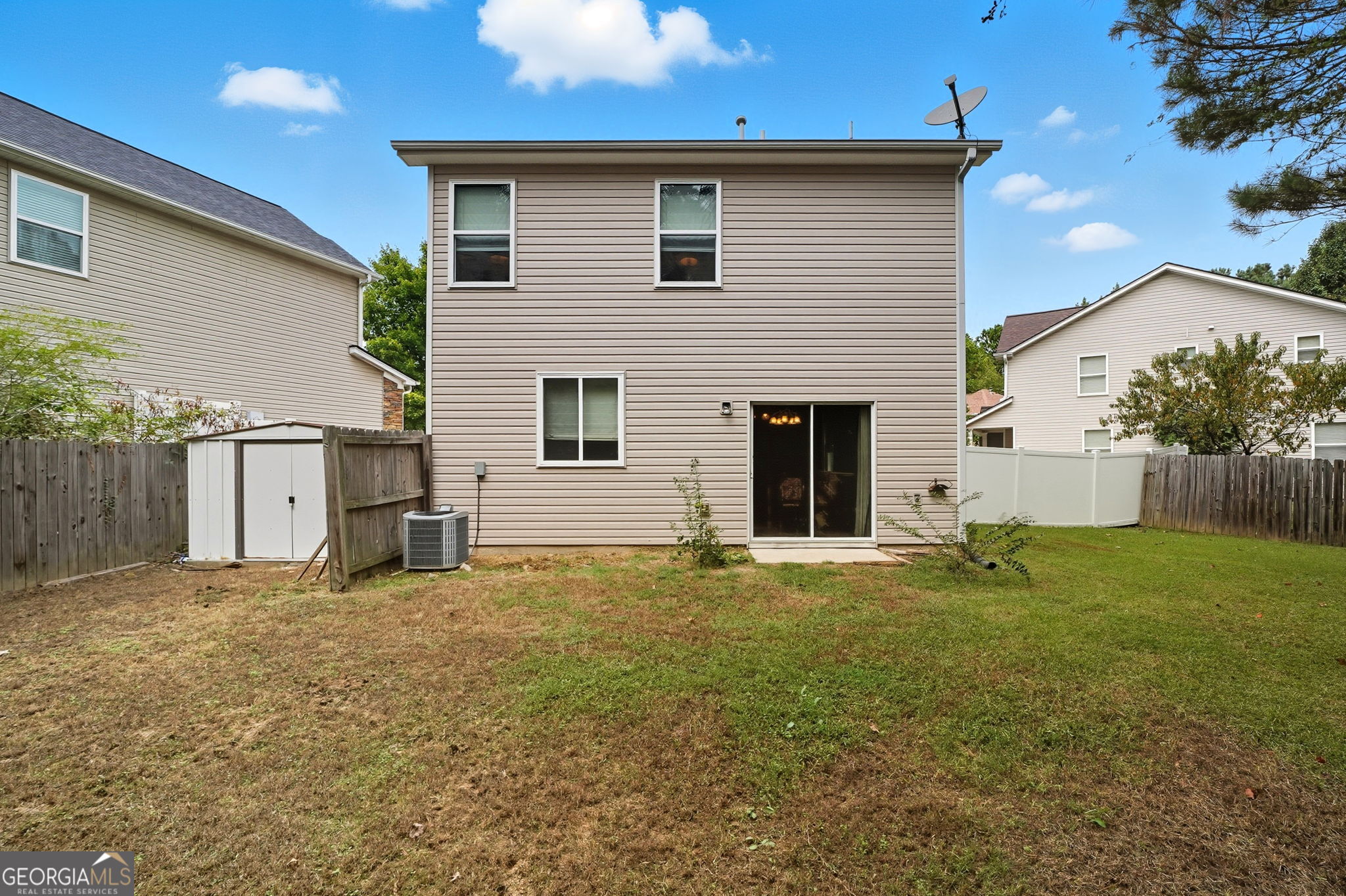 Dallas, Georgia 30157, United States, 3 Bedrooms Bedrooms, ,3 BathroomsBathrooms,Residential,Pending,215810