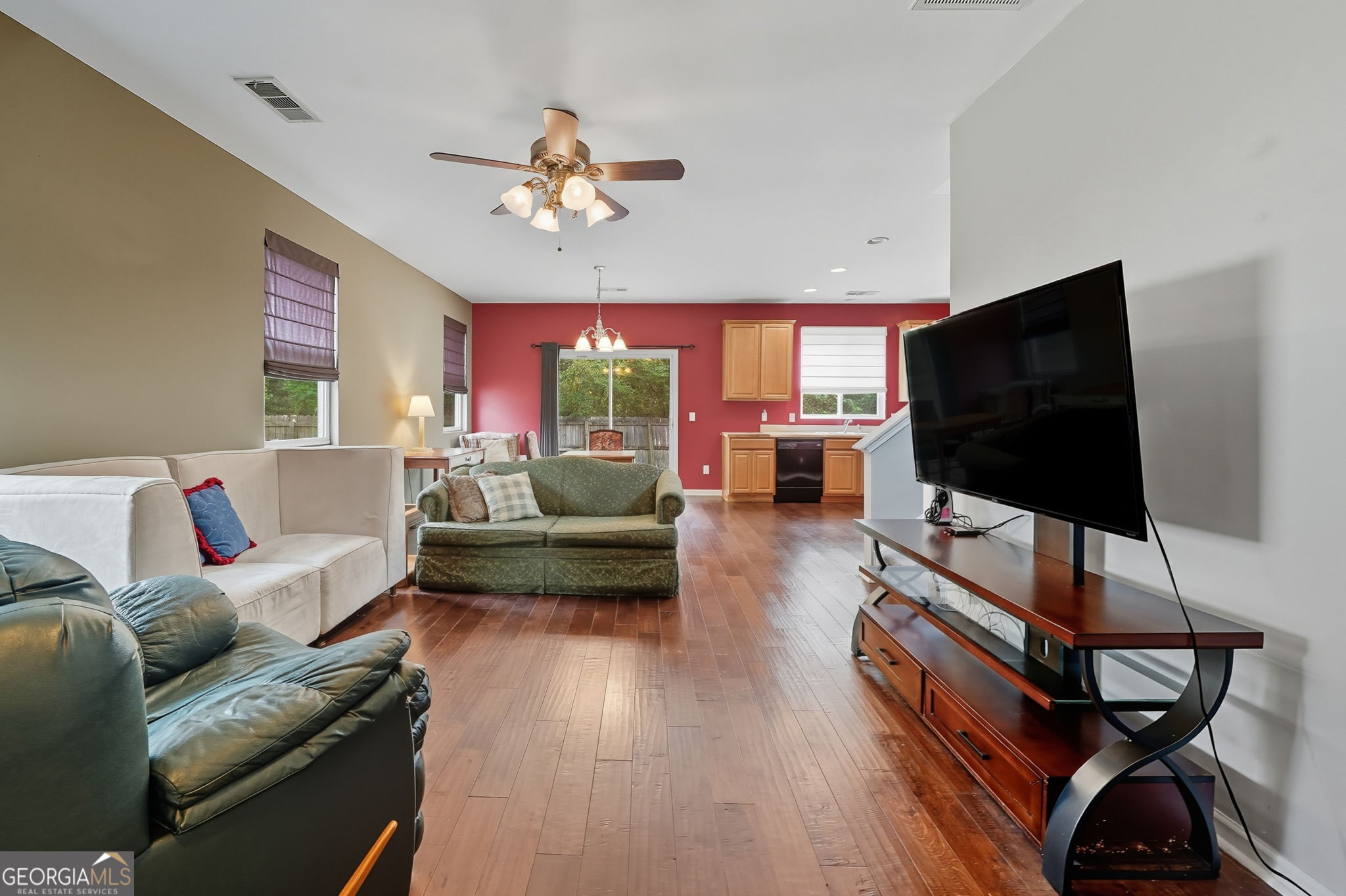 Dallas, Georgia 30157, United States, 3 Bedrooms Bedrooms, ,3 BathroomsBathrooms,Residential,Pending,215810