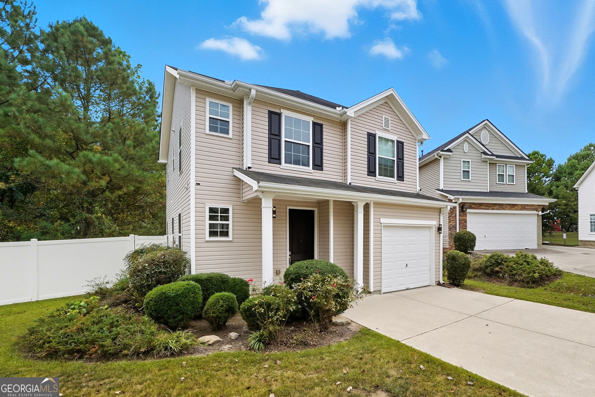 Dallas, Georgia 30157, United States, 3 Bedrooms Bedrooms, ,3 BathroomsBathrooms,Residential,Pending,215810