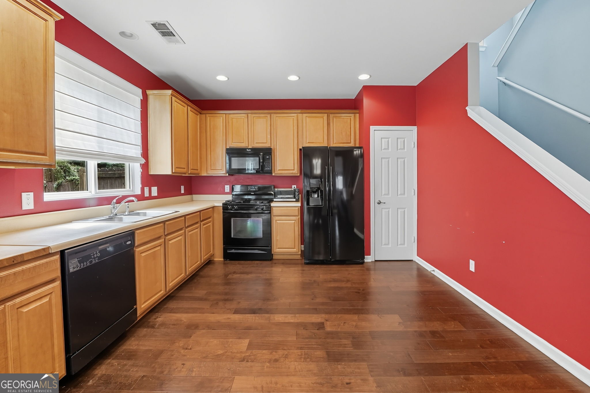 Dallas, Georgia 30157, United States, 3 Bedrooms Bedrooms, ,3 BathroomsBathrooms,Residential,Pending,215810