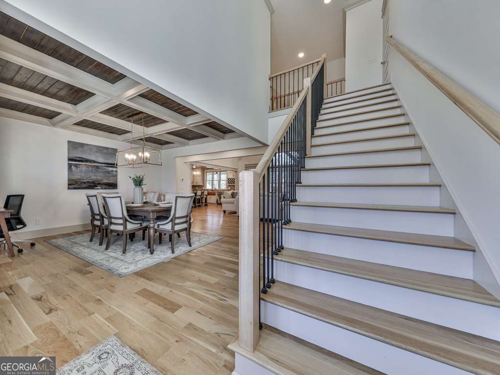 369 Masons WAY