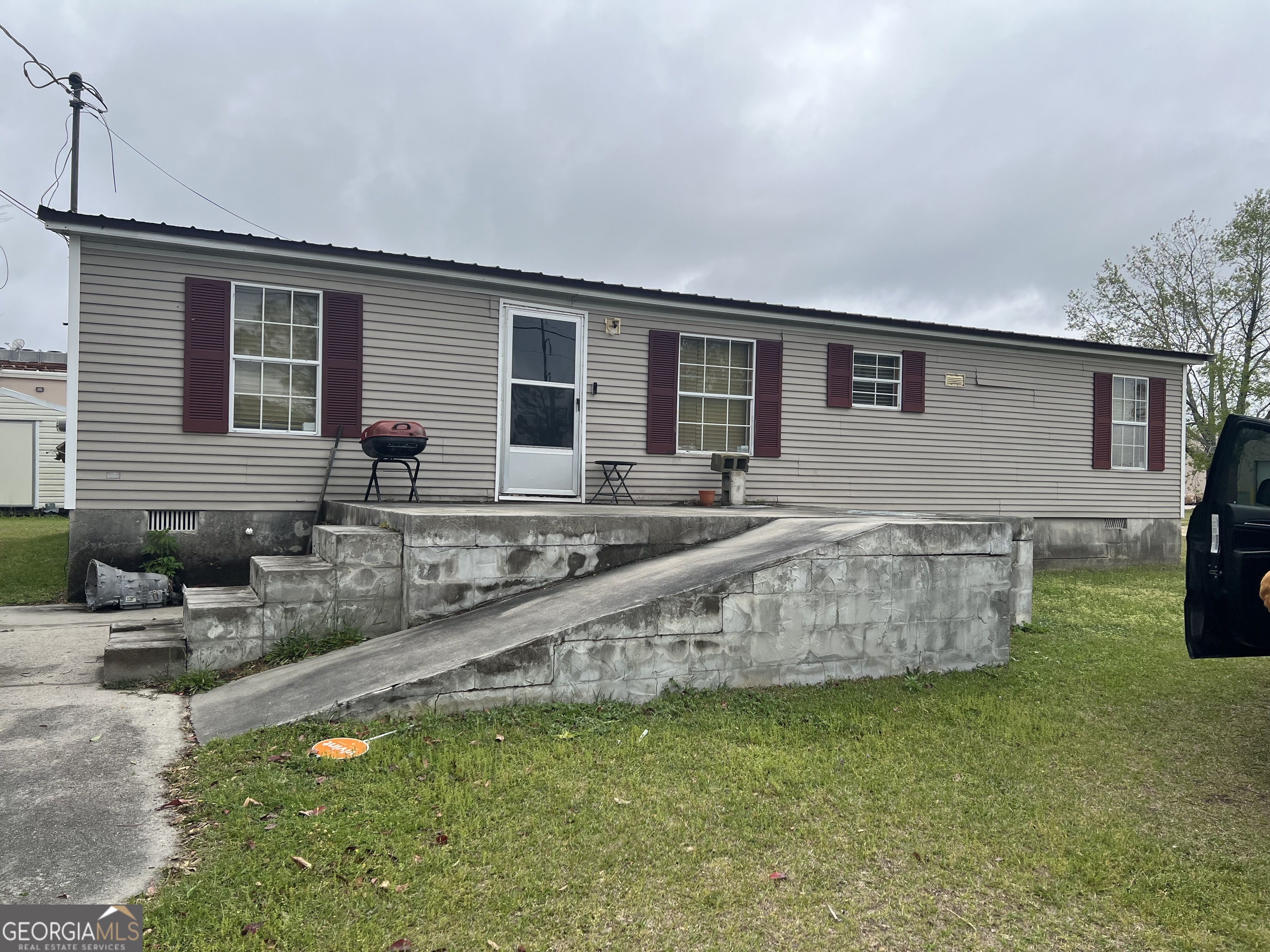 Listing image 5