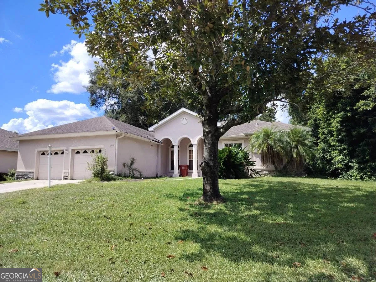 2906 Sutton Oaks CT