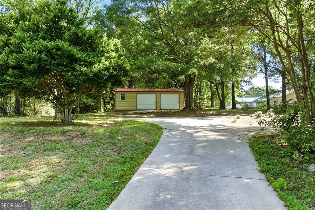 389 Peachtree RD