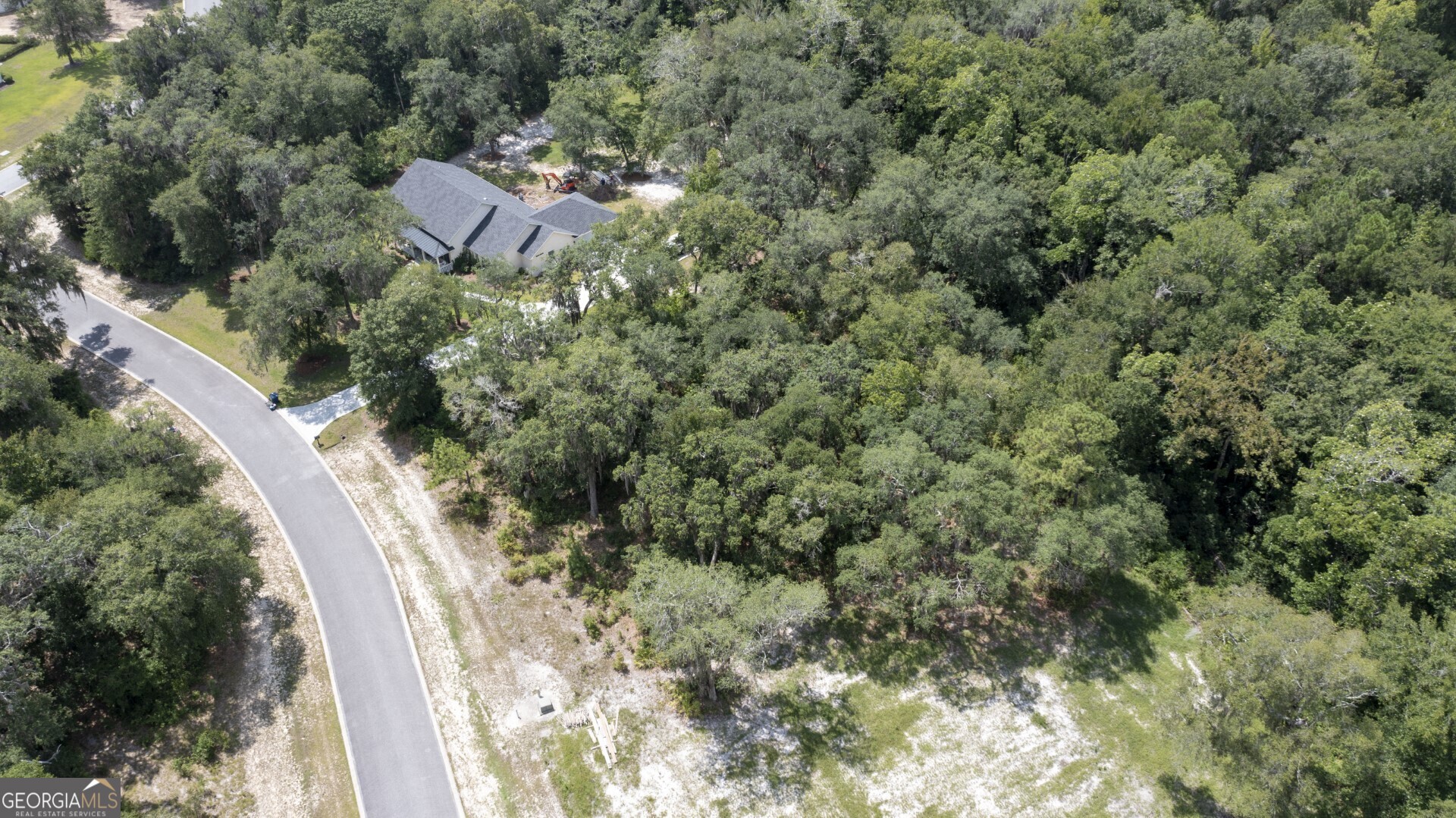Build your dream home in the gated subdivision of Estates of Sanctuary Cove! Almost an acre lot in North Camden County! Right on the Glynn & Camden line! Community offers a dock, clubhouse, and a Fred Couples Signature golf course with several other amenities! Call to schedule your tour today!