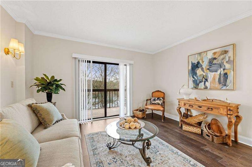 Photo of 1800 Clairmont Lake, Decatur, GA 30033 (MLS # 10693464)