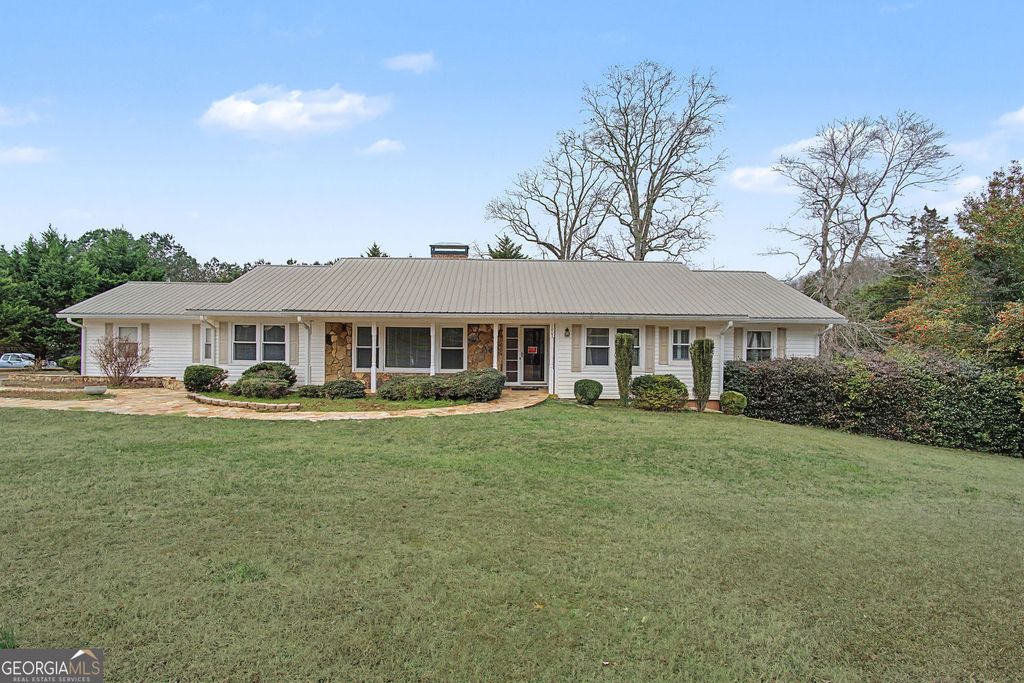 Photo of 1001 Wiley Bridge Road, Woodstock, GA 30188 (MLS # 10689679)